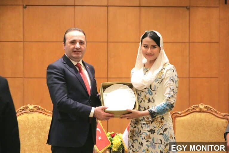 إندونيسيا وتركيا