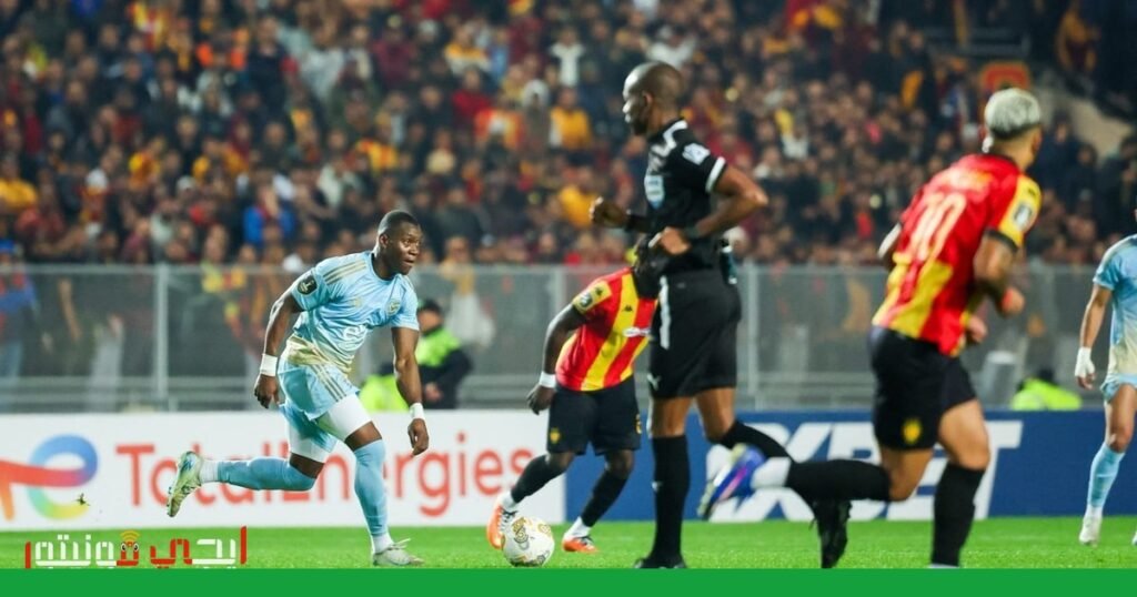 صورة: أداء الحكم عيسى سي