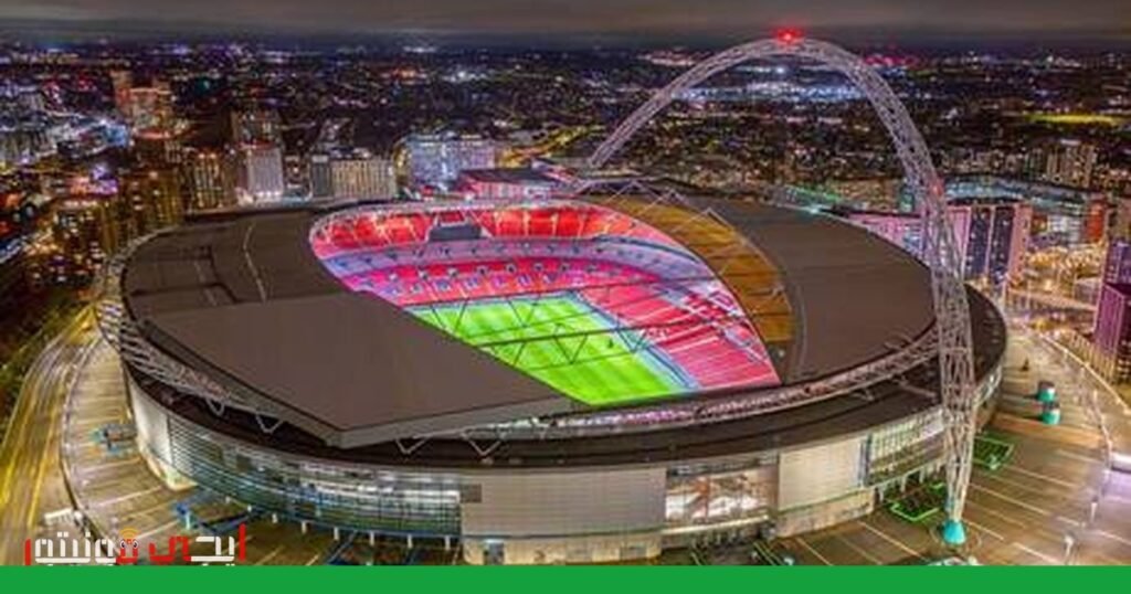 صورة: التسلل إلى الملاعب